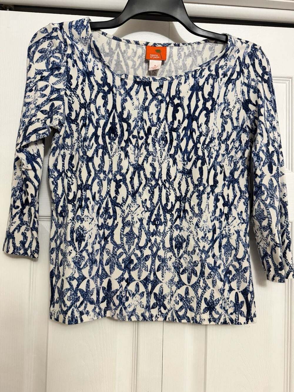 Hearts of Palm Blue and White Patterned 3/4 Sleeve Top Size S